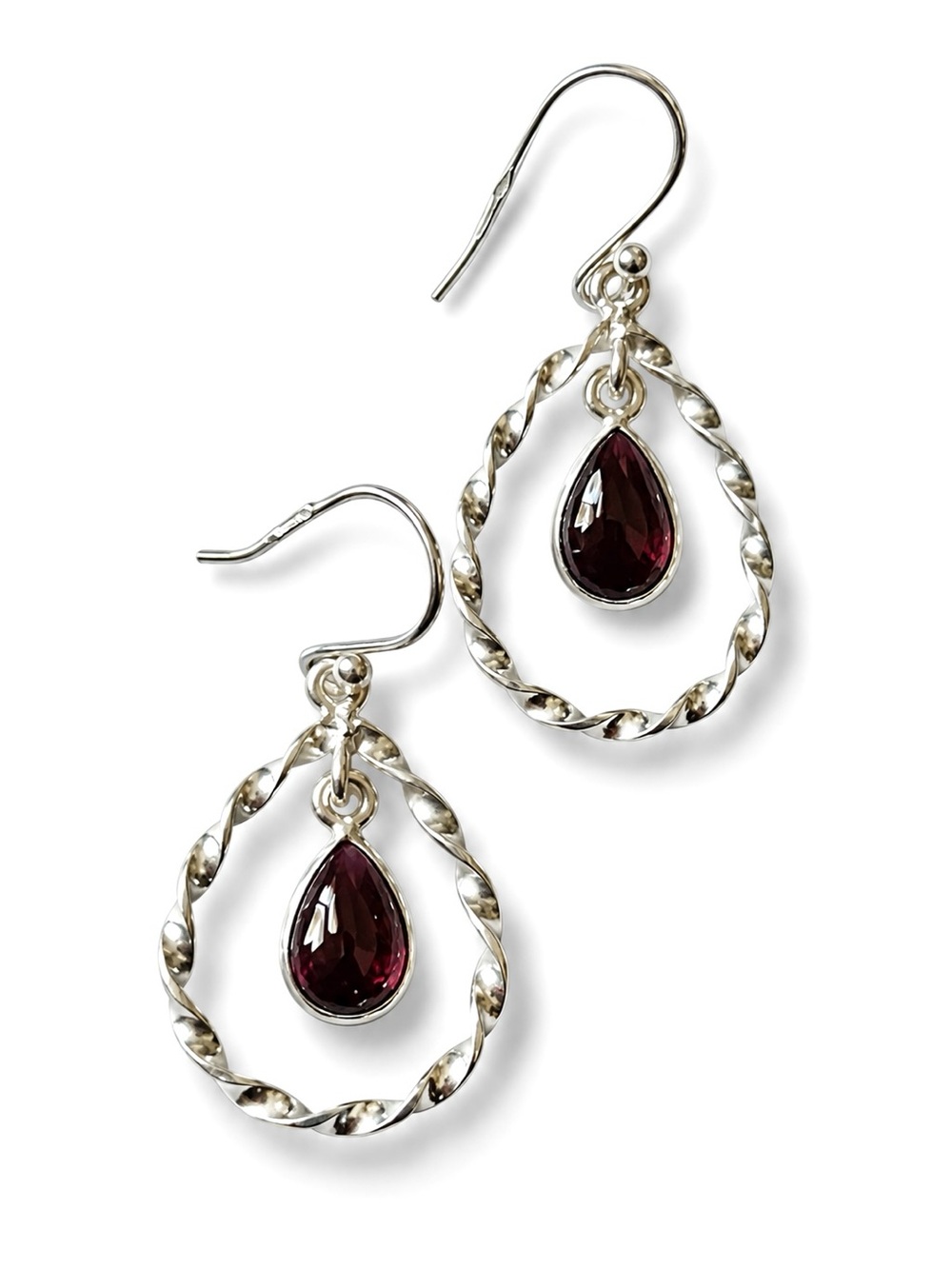 Natural garnet dangle earrings! 
925 sterling silver, 1.5 inch